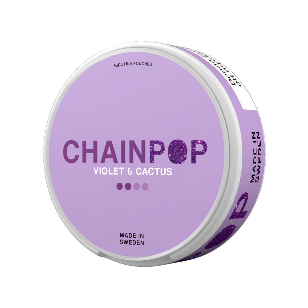 Round purple container of Chainpop Violet Citrus snus with label text on a transparent background
