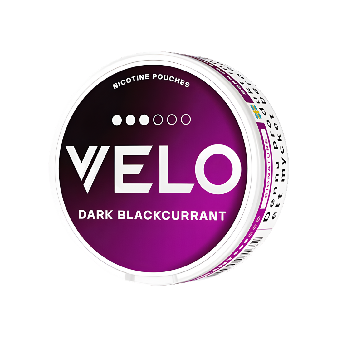 Front view of the purple and black snus can featuring dark blackberry flavor and brand logo.